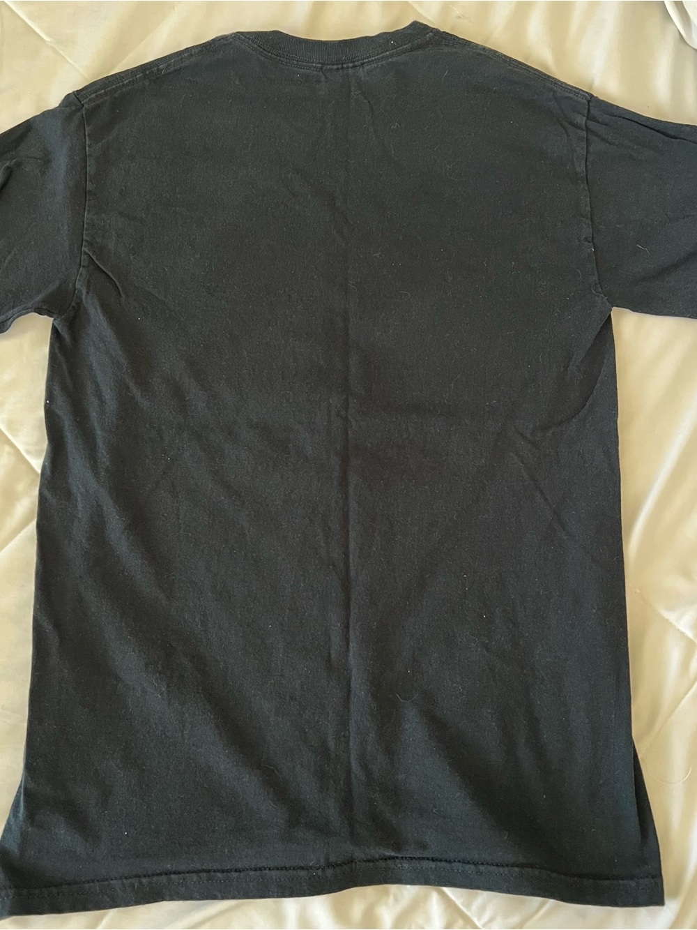 tshirt - Picture 2 of 2